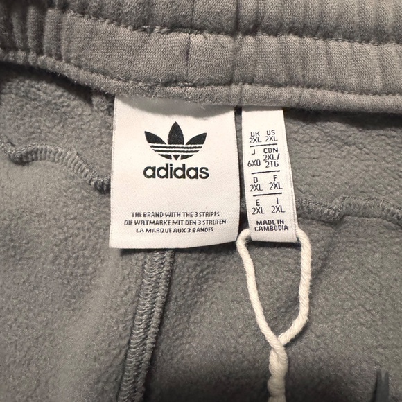 Adidas Sereno 3-Stripes men’s athletic pants.  Size  2XL - Picture 5 of 5